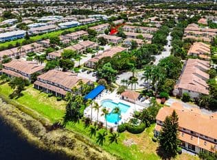 3-bedroom Townhouse — 6757 Via Regina, Boca Raton, 33433