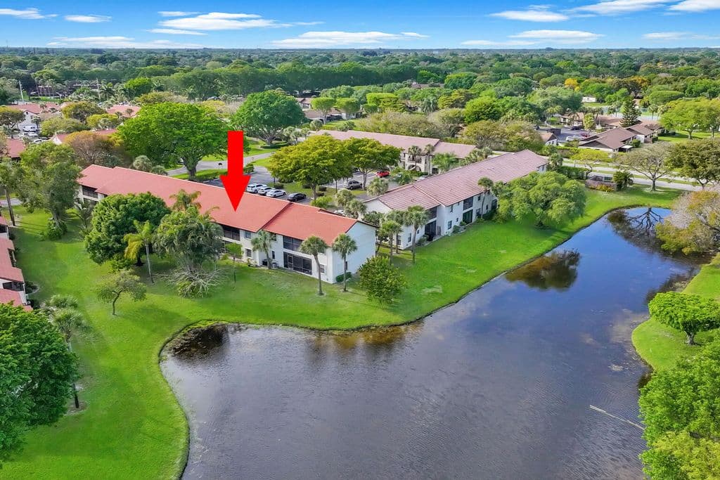 2-bedroom Condo — 3 Vía De Casas Sur #102