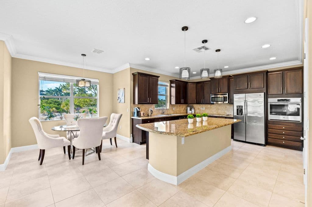 4-bedroom Single-Family Home — 2879 Bellarosa Circle