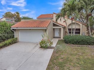 4+1 Müstakil ev — 2905 Begonia Way, Cooper City, 33026