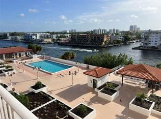 2-bedroom Condo — 290 174th St APT 702, Sunny Isles Beach, 33160