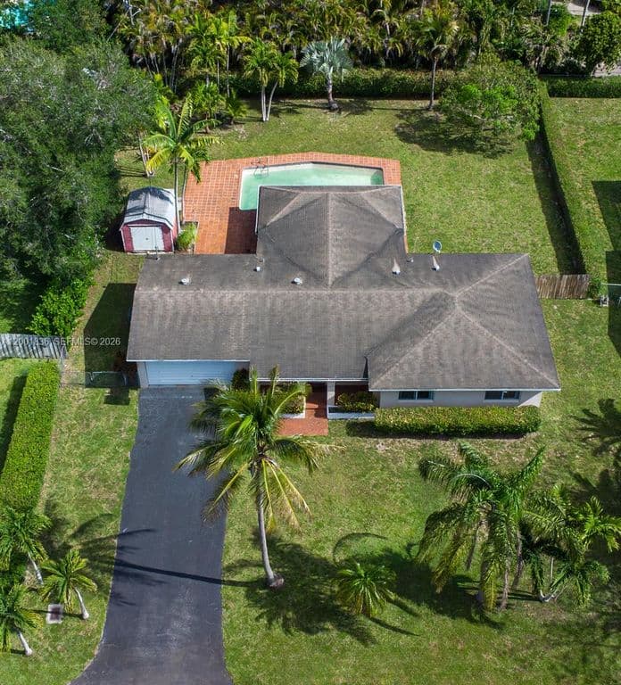 3+1 Müstakil ev — 8355 SW 131st St