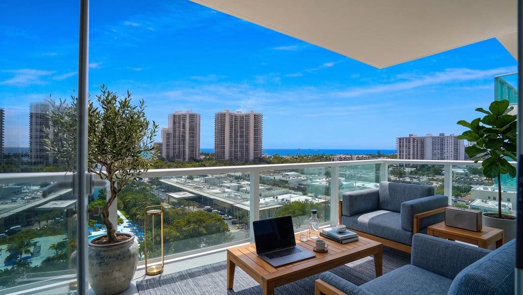 1+1 Condo — 3233 NE 34th Street #1214