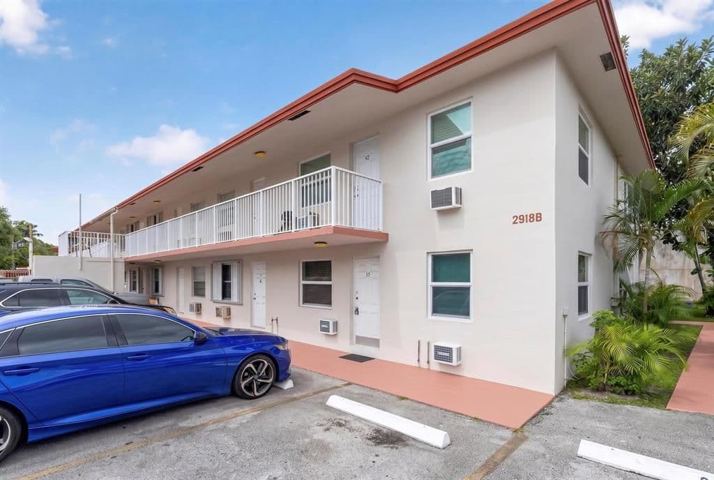 2+1 Condo — 2918 FUNSTON Street #35b