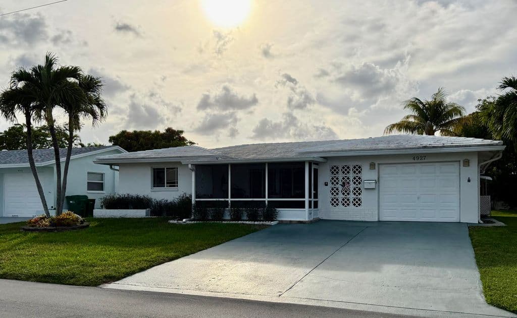 2-bedroom Single-Family Home — 4927 NW 47th Terrace