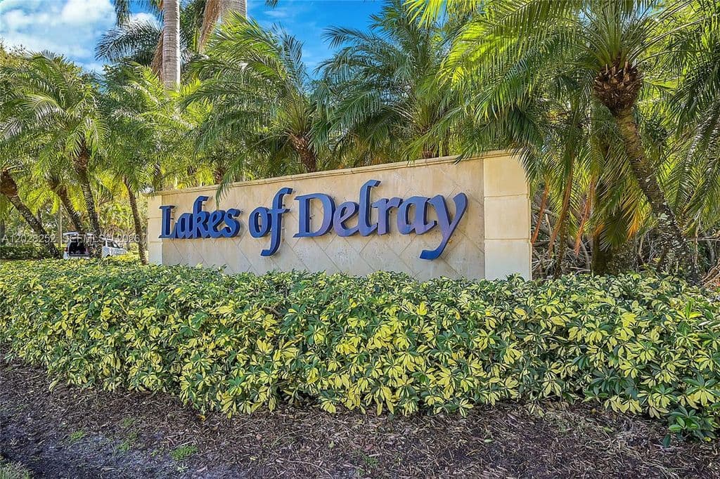 2+1 Condo — 15342 Lakes Of Delray Blvd APT 90