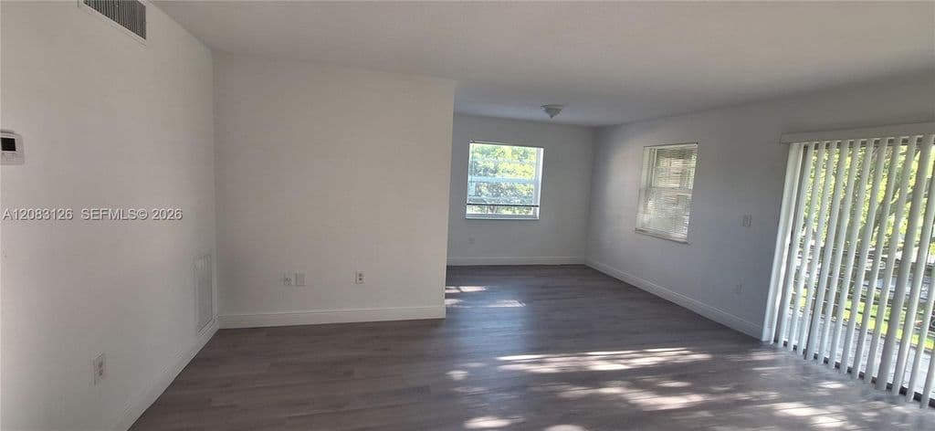 2-bedroom Condo — 4990 E Sabal Palm Blvd APT 202