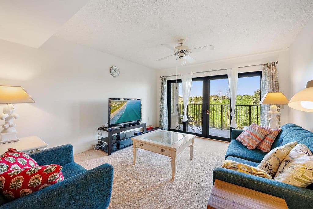 2+1 Condo — 1701 Marina Isle Way #202
