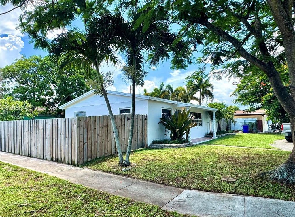 3-bedroom Single-Family Home — 341 N 66th Ave