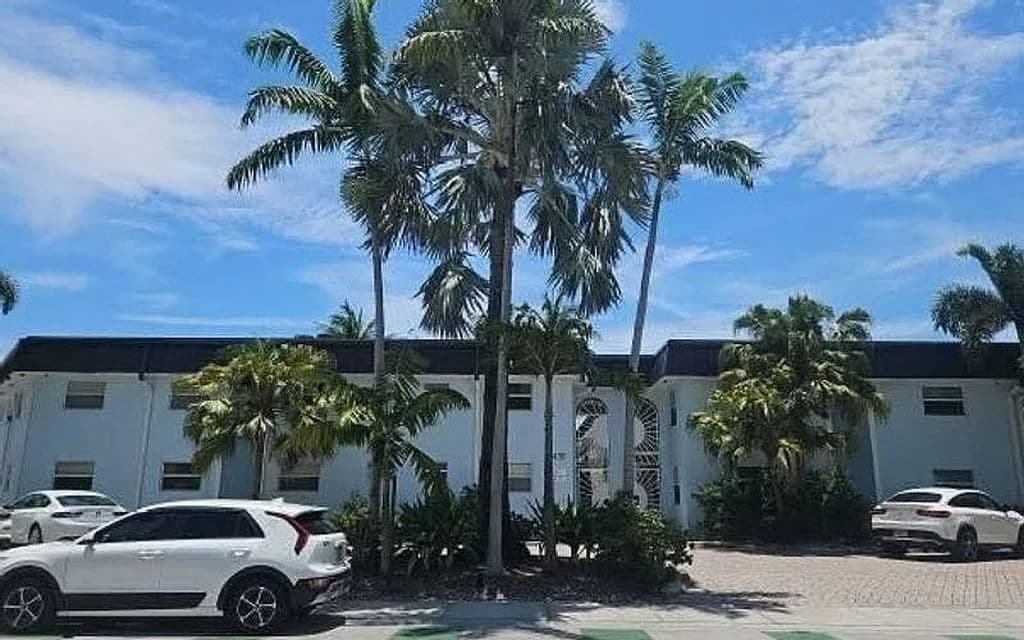 2+1 Müstakil ev — 1470 N Dixie Hwy APT 17