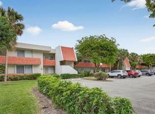 3-bedroom Condo — 800 Cypress Boulevard #204a, Pompano Beach, 33069