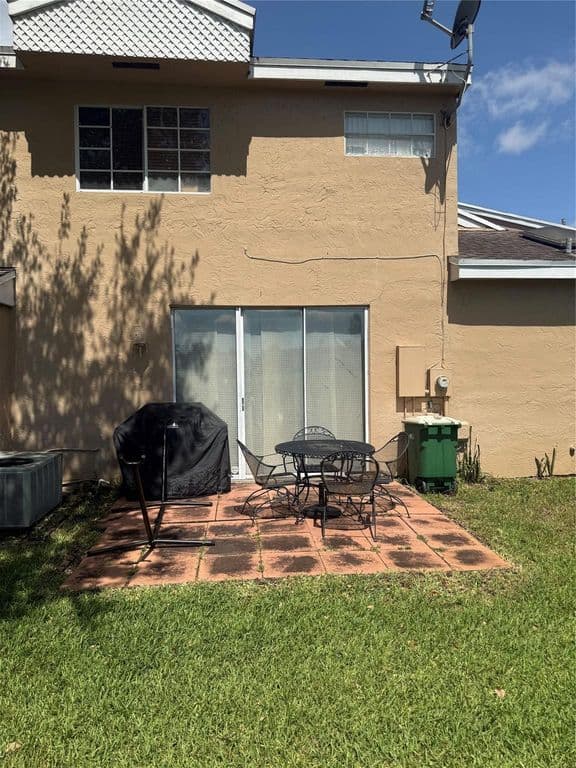 3-bedroom Single-Family Home — 7081 Woodmont Way
