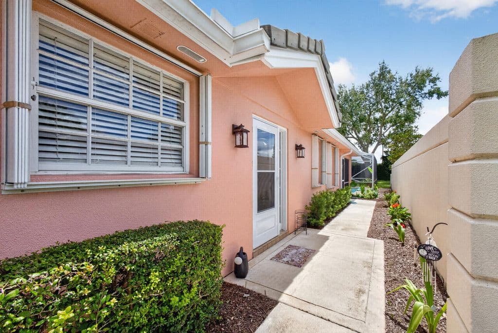 2+1 Mülk — 4238 ROYAL OAK Drive