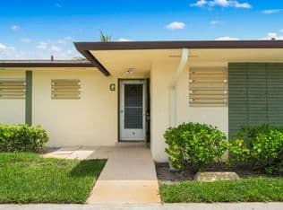 1+1 Condo — 2915 Crosley Drive W #G, West Palm Beach, 33415