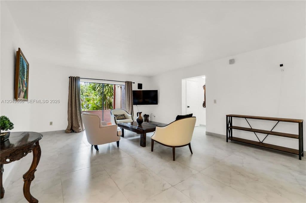 3+1 Condo — 8660 SW 149th Ave APT 205