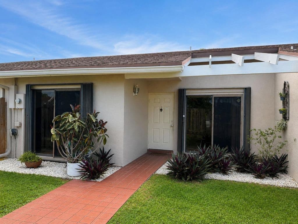 2-bedroom Single-Family Home — 1013 NW 53rd Street