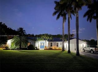 4+1 Müstakil ev — 28241 SW 157th Ct, Homestead, 33033