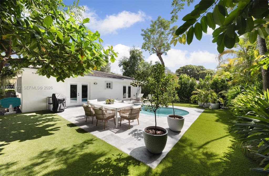 3-bedroom Single-Family Home — 406 Miller Rd