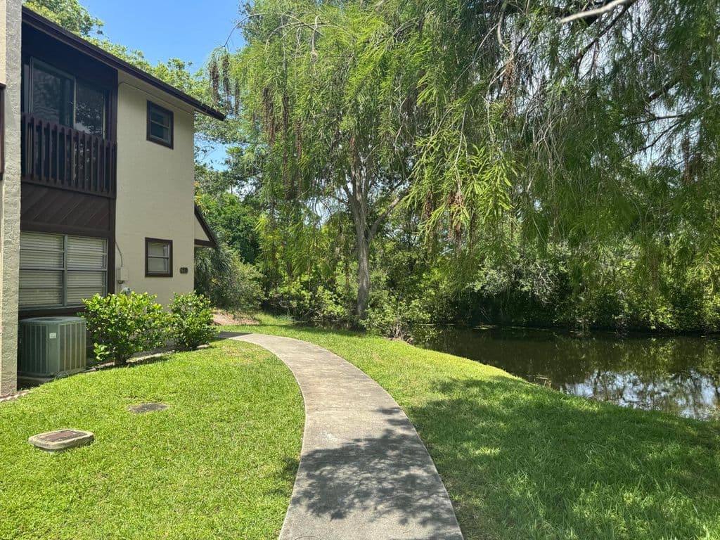 2-bedroom Property — 613 NW 47TH Street