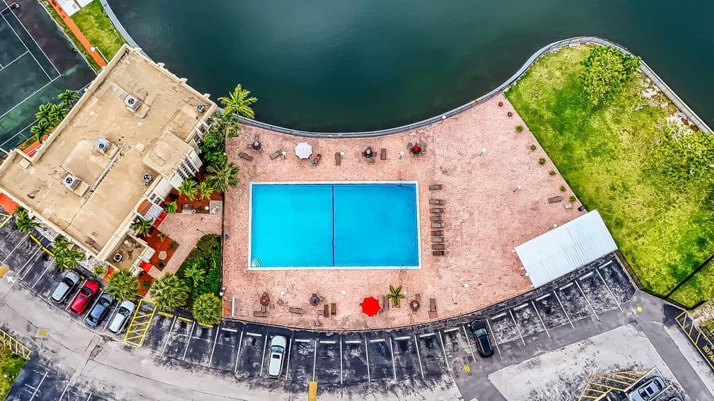 3+1 Condo — 2000 Atlantic Shores Boulevard Apt 410