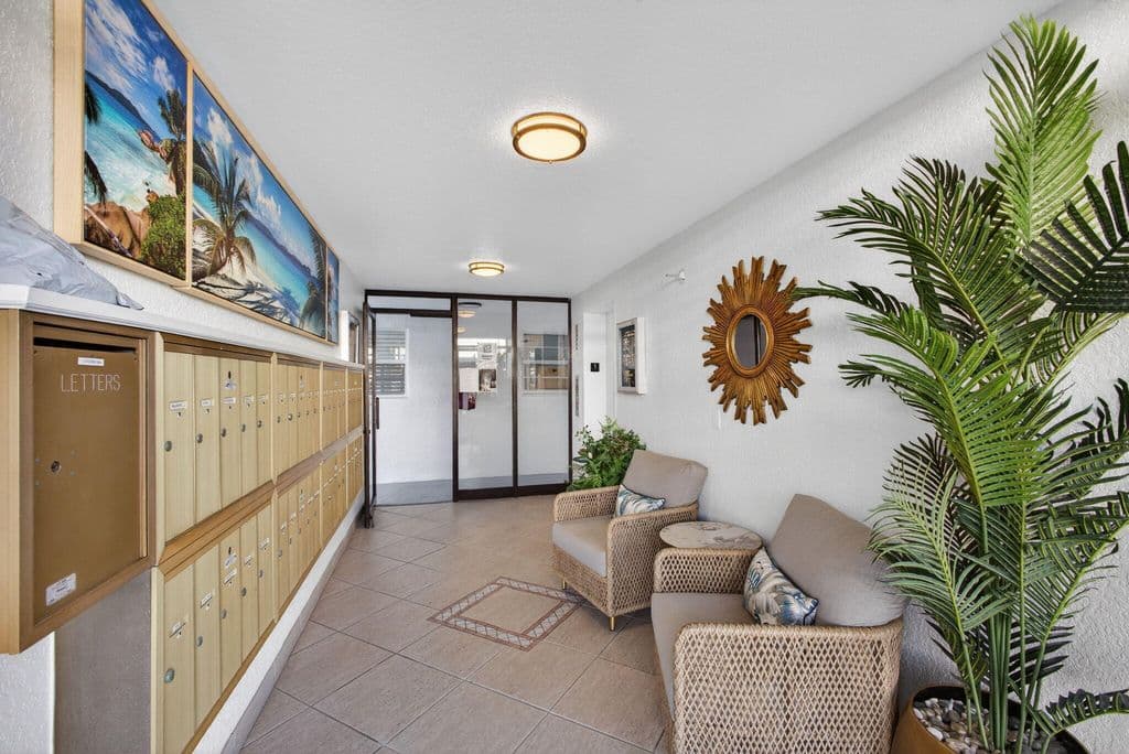 2+1 Condo — 21 Yacht Club Drive #505