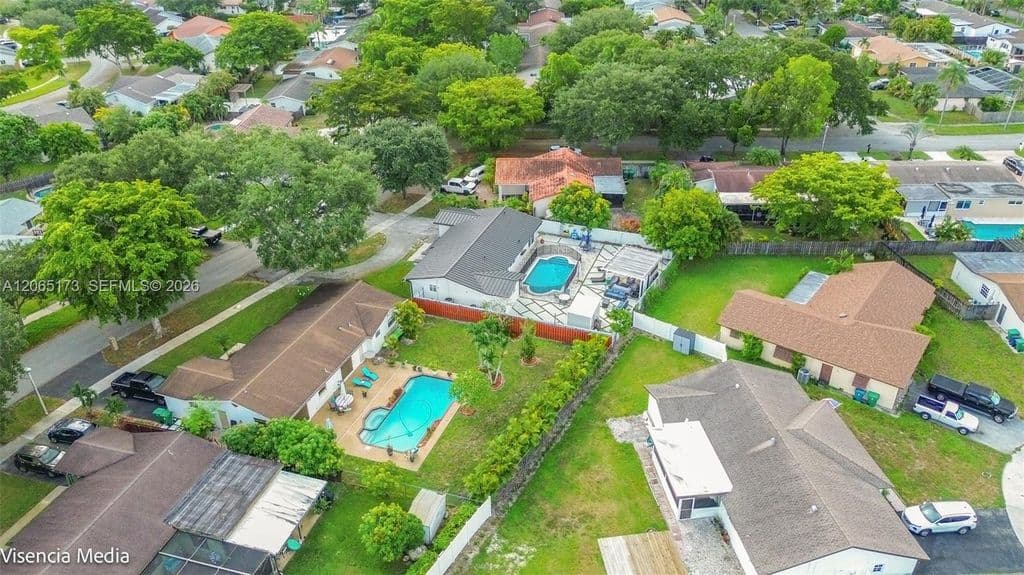 3+1 Müstakil ev — 10316 SW 50th St