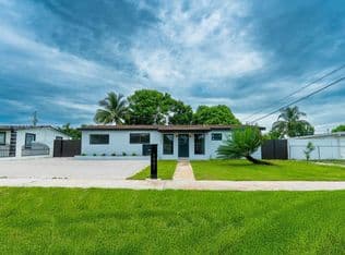 3-bedroom Single-Family Home — 1301 NW 176th Ter, Miami Gardens, 33169