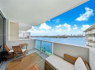 Condo — 1200 West Ave APT 1502, Miami Beach, 33139