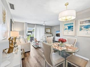 1+1 Condo — 312 NE 17th Avenue #202, Boynton Beach, 33435