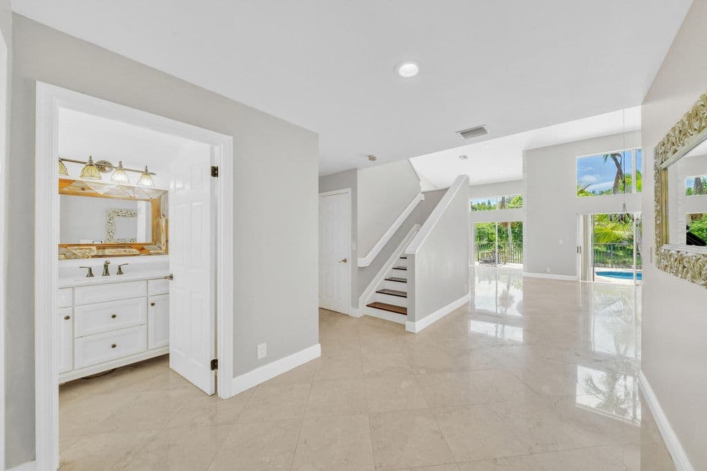 4+1 Müstakil ev — 5921 NW 59TH Avenue