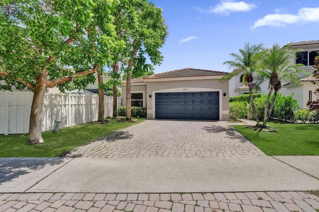 3+1 Müstakil ev — 3932 NW 62nd Court