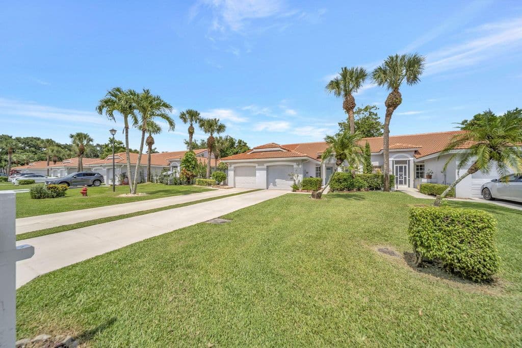 2-bedroom Single-Family Home — 15136 W Tranquility Lake Drive