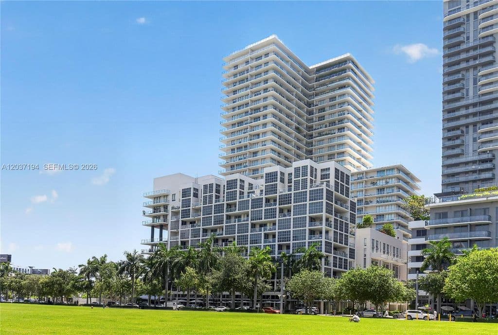 2-bedroom Condo — 3451 1st Ave #Pm03