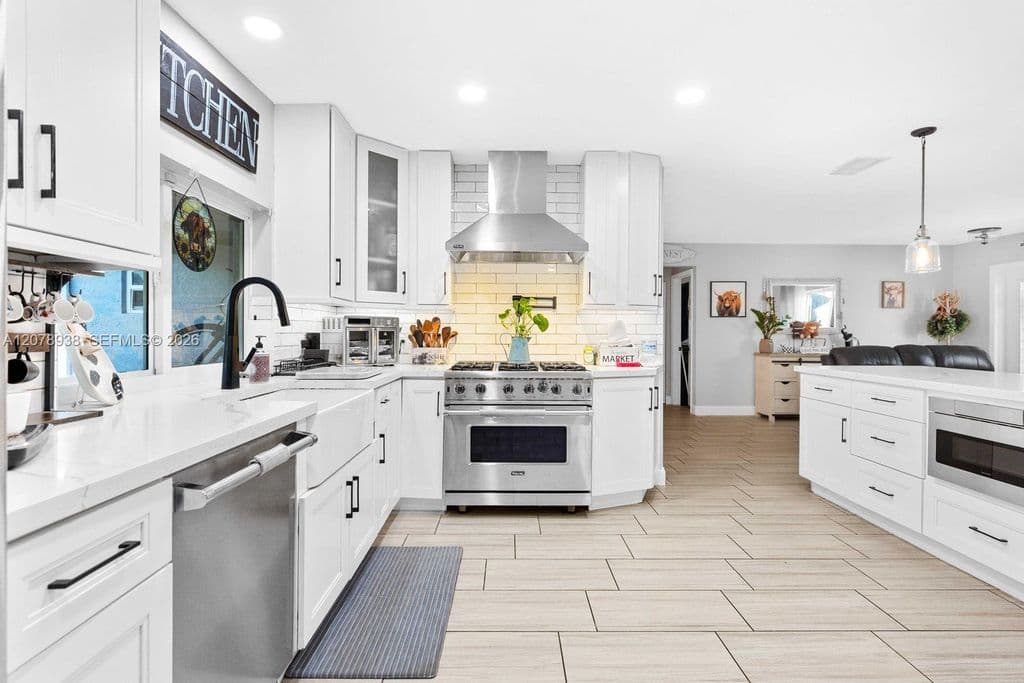3+1 Müstakil ev — 11660 NW 38th Pl