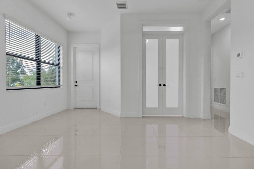 3+1 Müstakil ev — 5501 Santa Rosa Lane