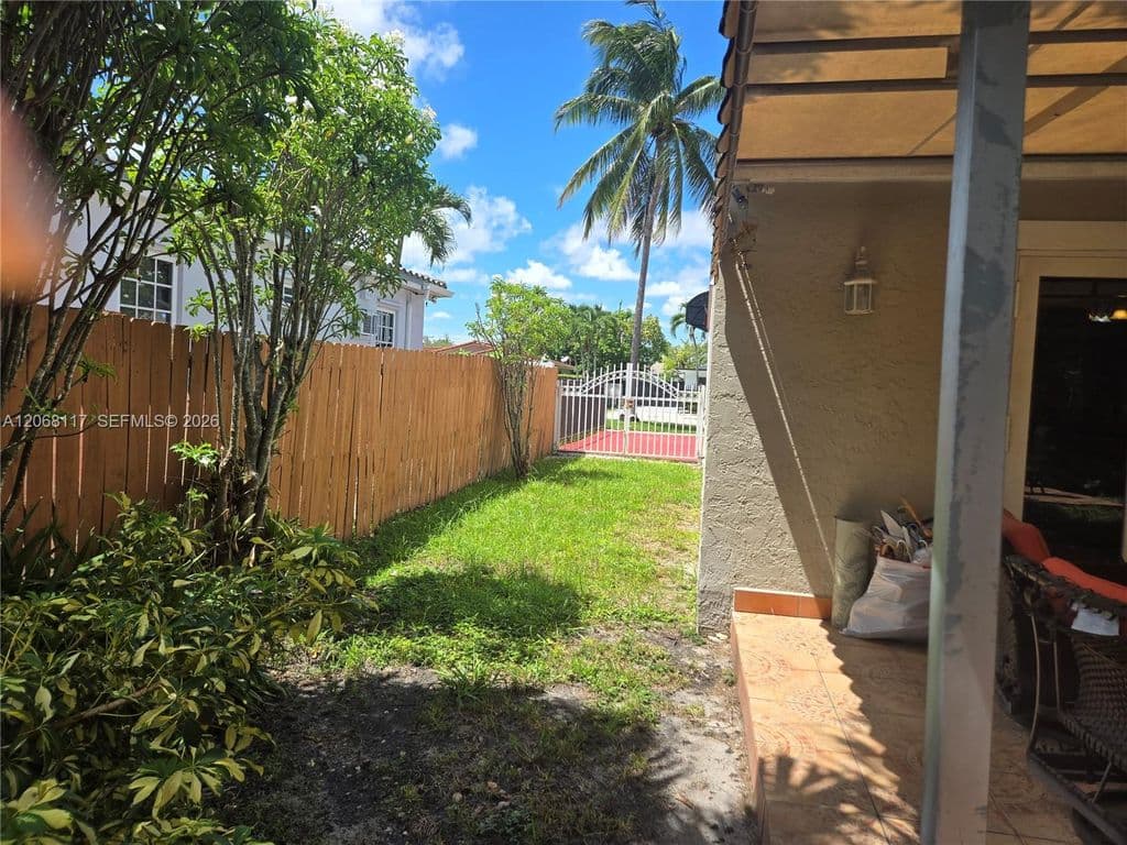 3+1 Müstakil ev — 6858 SW 39th St