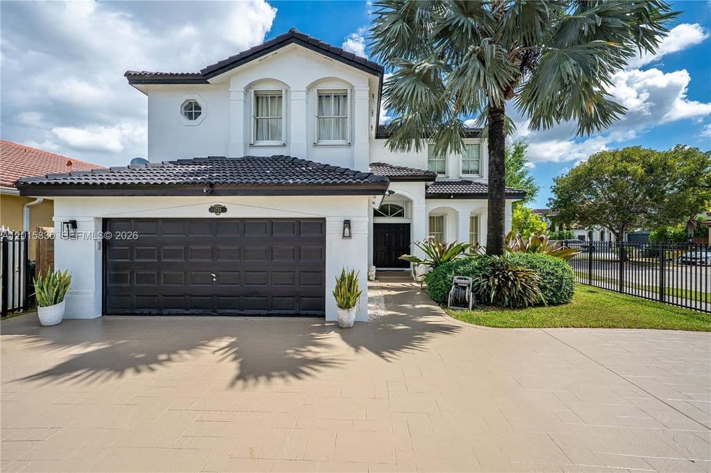 4-bedroom Single-Family Home — 1733 SW 151st Pl