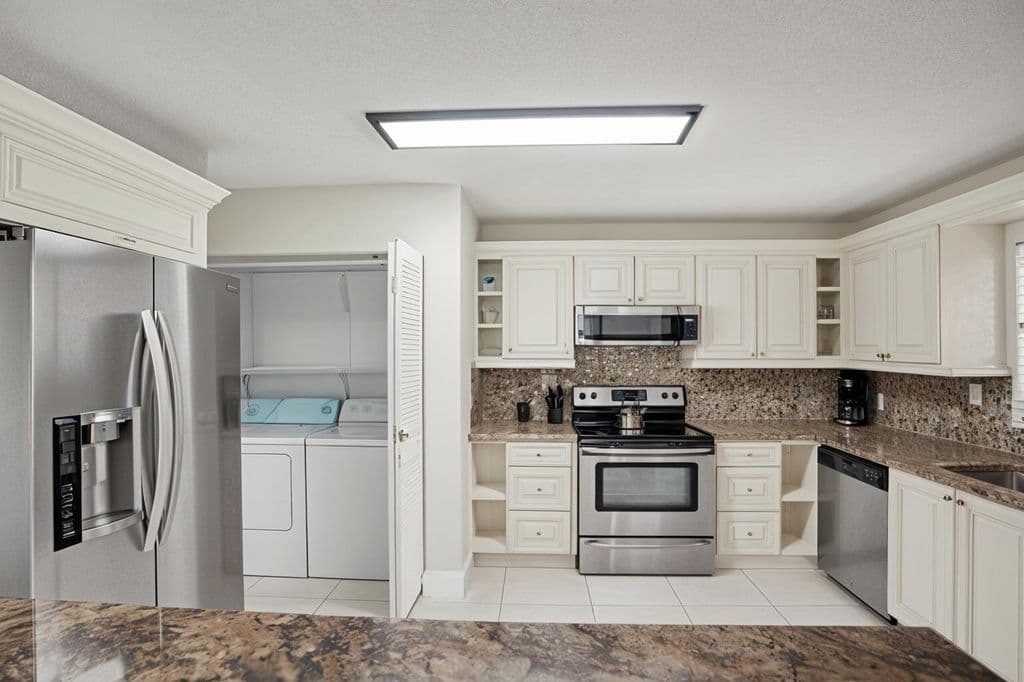 3+1 Condo — 12215 Royal Palm Boulevard #4q