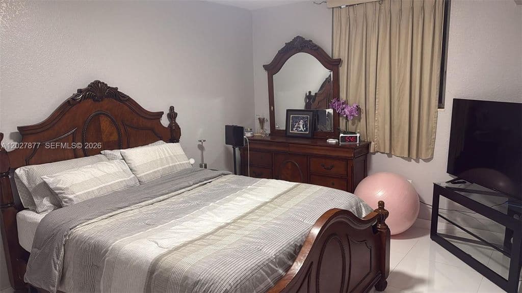 2+1 Condo — 814 NW 36th Ave APT 208