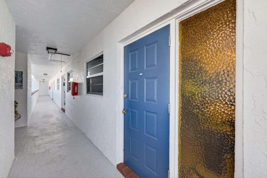 2+1 Condo — 21 Yacht Club Drive #505