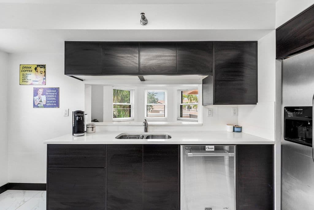 2-bedroom Condo — 6614 Villa Sonrisa Drive #123