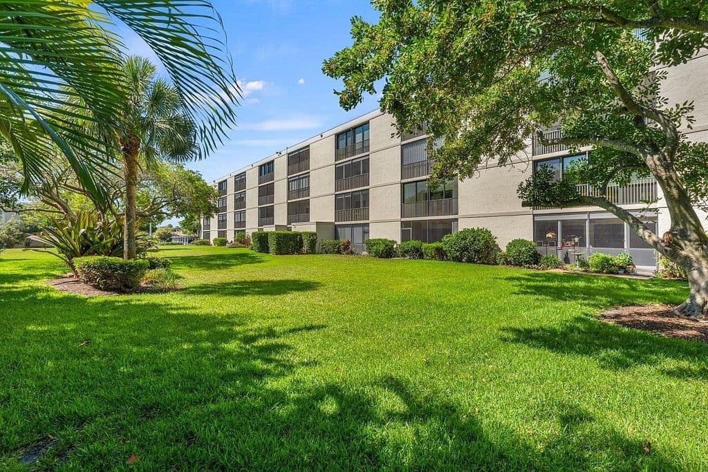 2+1 Condo — 300 N Highway A1a #203c