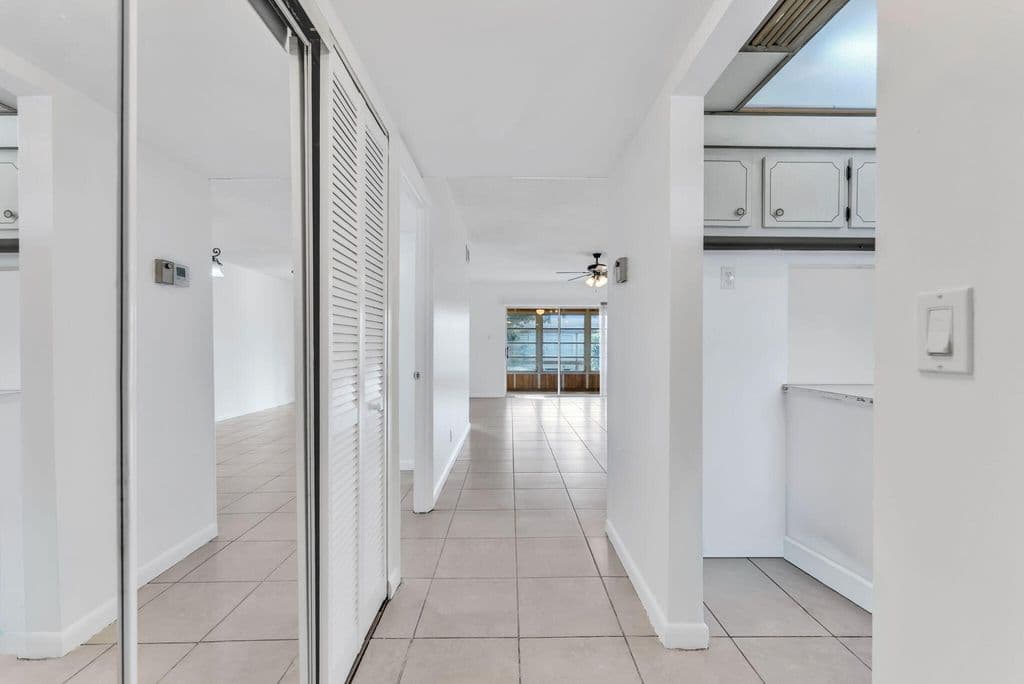 2-bedroom Condo — 601 NW 78th Terrace #203