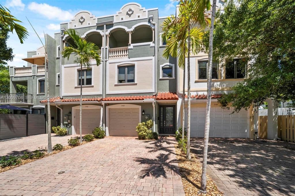 3-bedroom Property — 542 NE 17th Ave