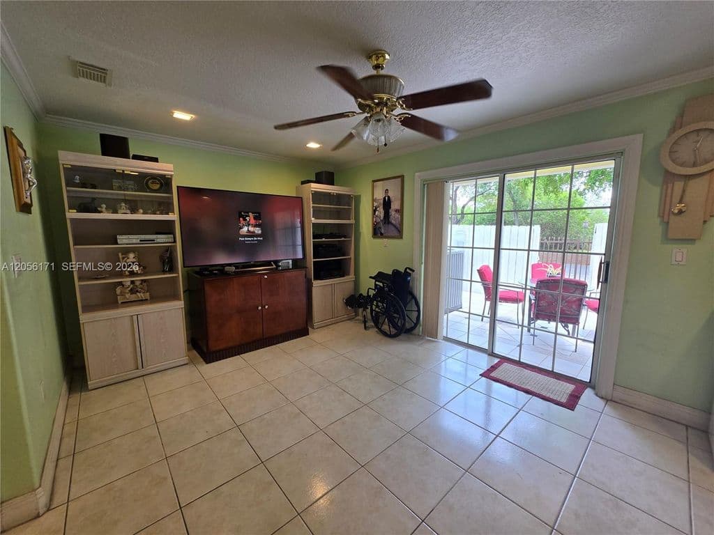 3+1 Mülk — 13863 SW 62nd Ter
