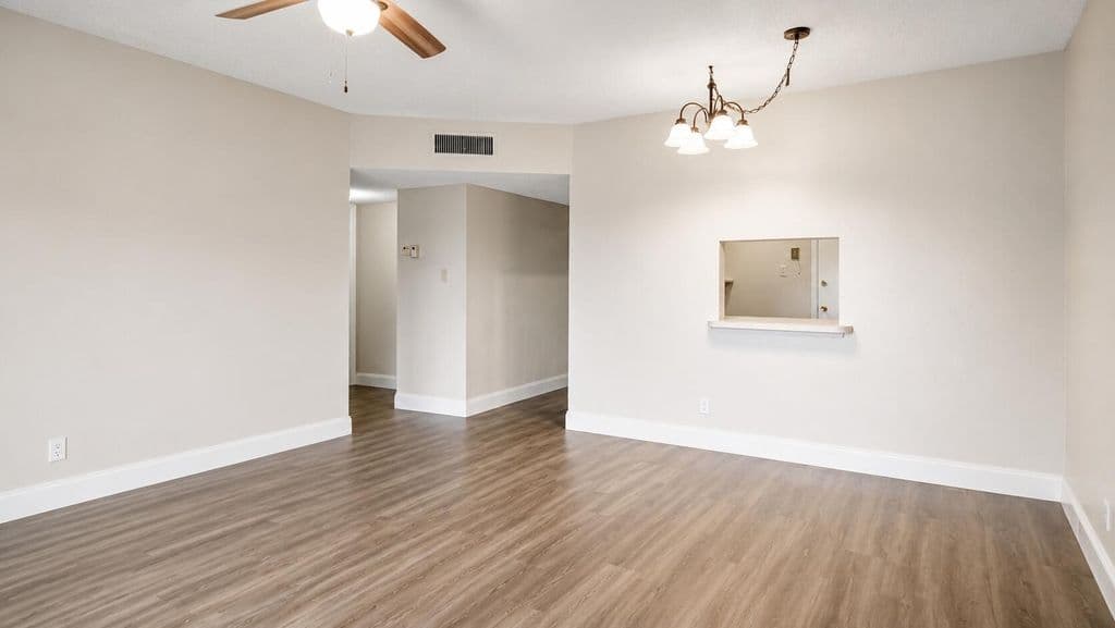 2+1 Condo — 4880 NW 22ND Street #309