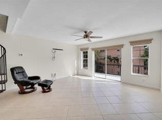 2-bedroom Condo — 650 Tennis Club Drive #305, Fort Lauderdale, 33311