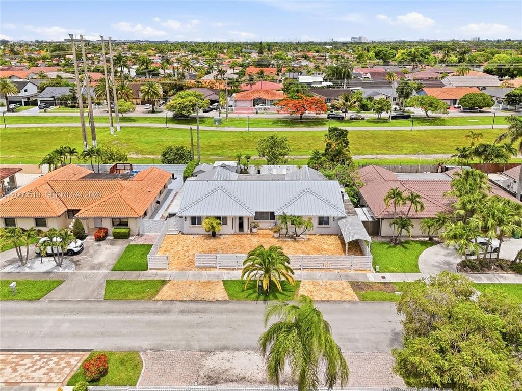 4-bedroom Single-Family Home — 323 NW 136th Pl