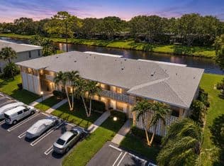 2-bedroom Condo — 1050 Citrus Way #203, Delray Beach, 33445