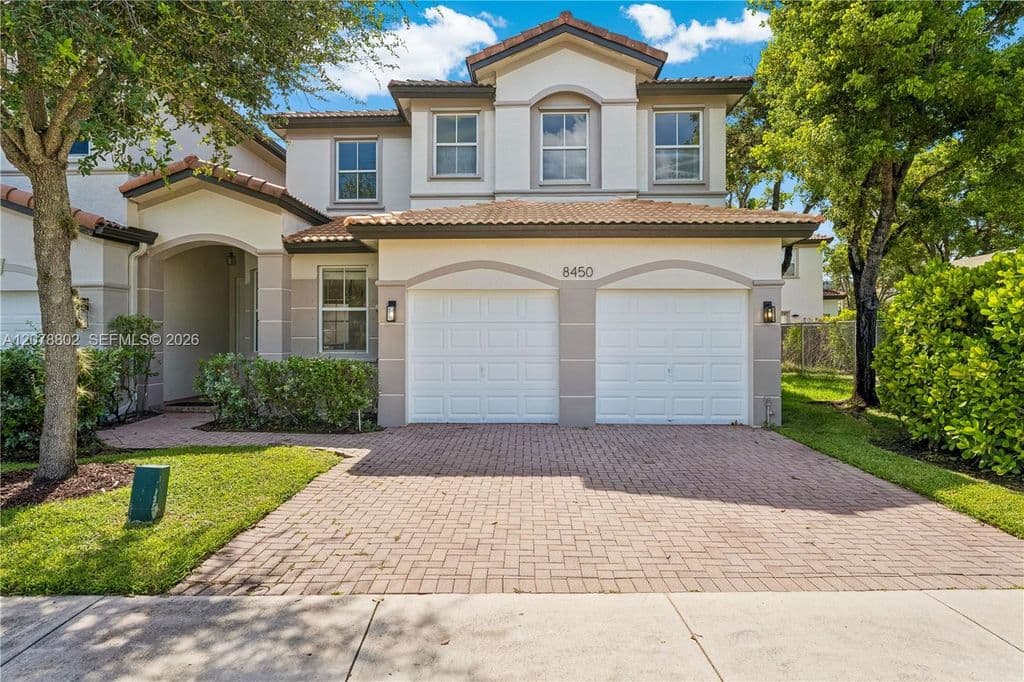 4-bedroom Single-Family Home — 8450 NW 113th Psge